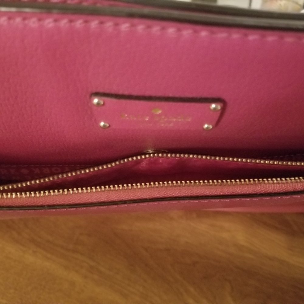 Kate Spade Tote - Picture 2 of 4